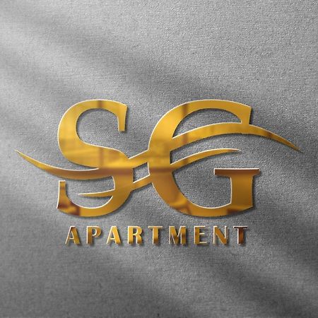 Sg Apartment Фрайщат Екстериор снимка