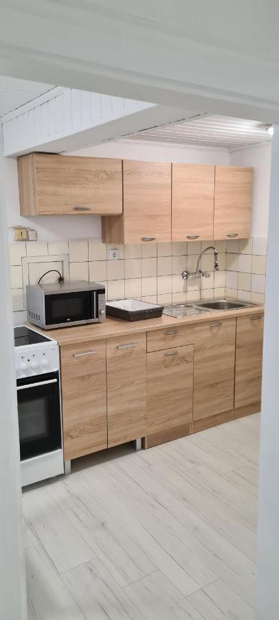 Sg Apartment Фрайщат Екстериор снимка