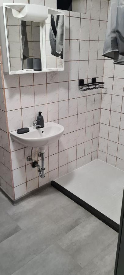 Sg Apartment Фрайщат Екстериор снимка